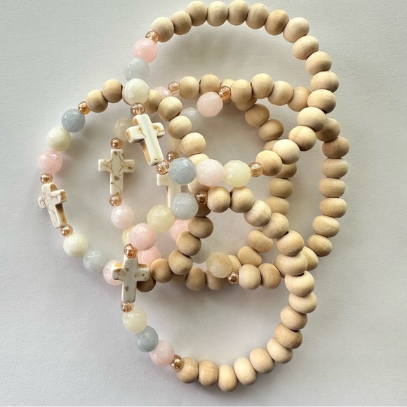 *sold out* Simply Swank Bracelet - 7” Stretchy, Raw Wood & Quartz - Picture 5 of 7